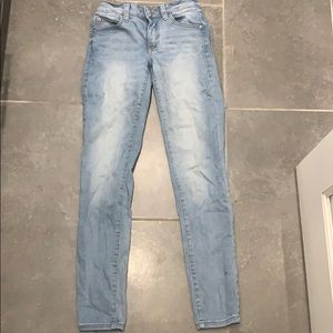 Lightwash mid rise garage jeans